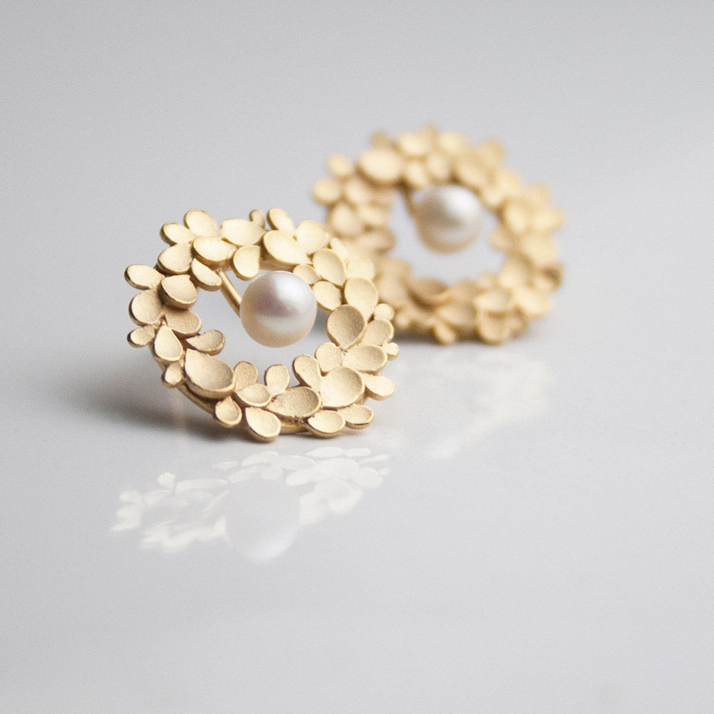 Floral wreath Silver gold-plated & pearl Earrings