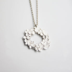 Floral wreath Silver Necklace